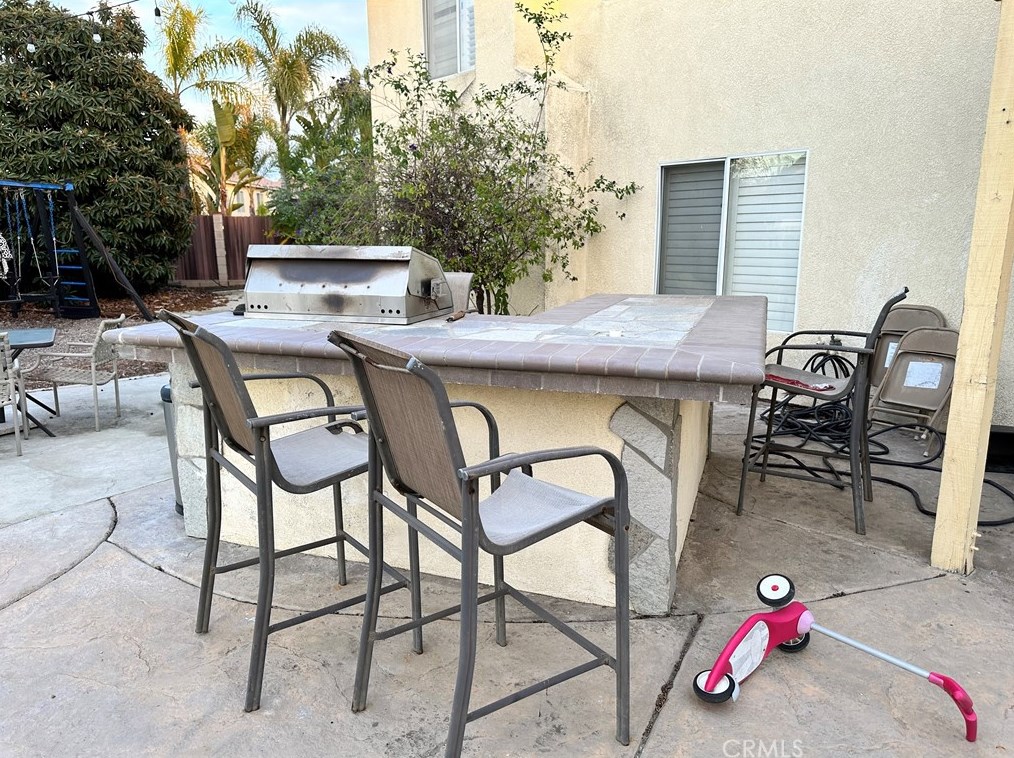 852 Camino Del Sol, Riverside CA  92508-6098 exterior