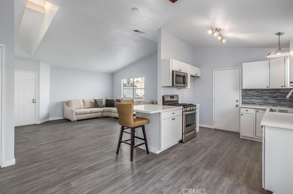 183 Jackson Rd, San Bernardino CA  92408-4103 exterior