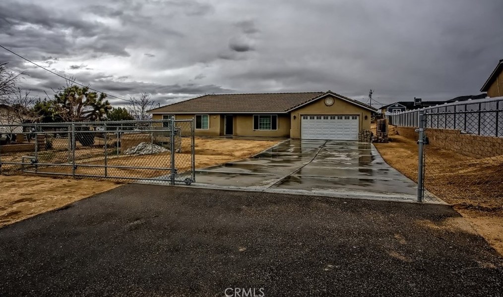 9357 Jacaranda Ave, Hesperia, CA 92345-6418
