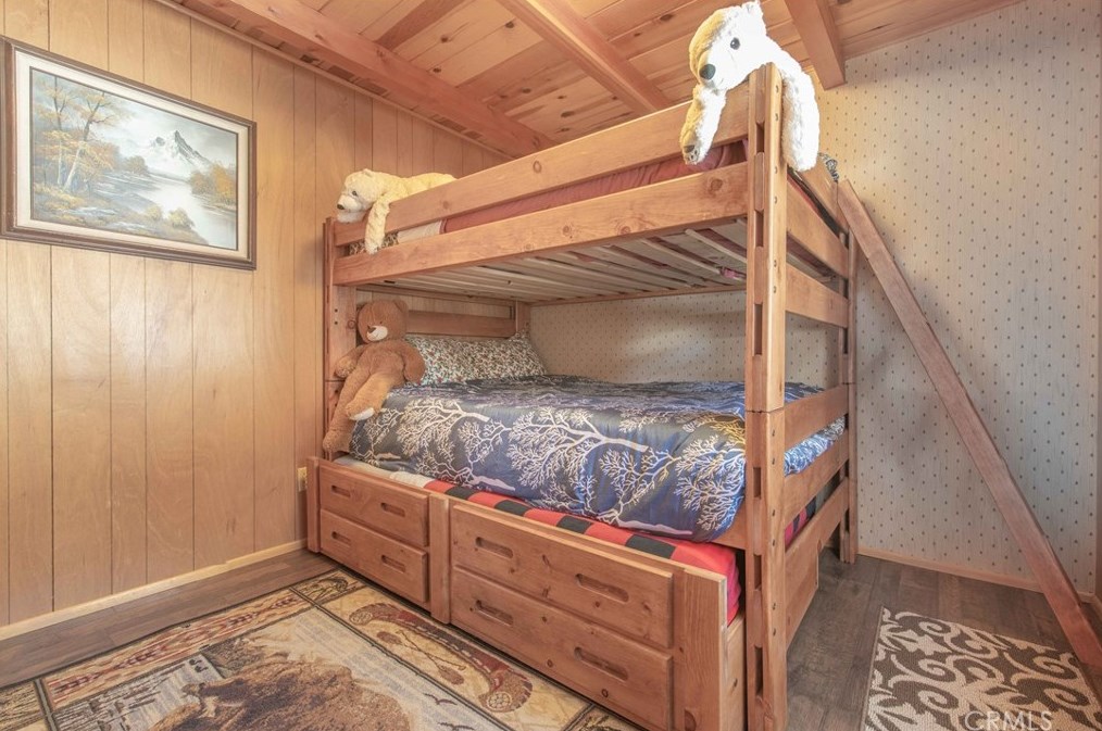 355 Cinderella Dr, Big Bear City CA  92314-9798 exterior