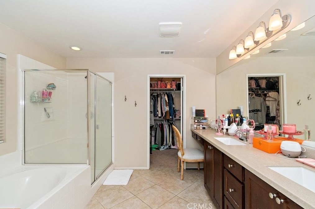 1418 Silverberry Ln, Beaumont CA  92223-1436 exterior