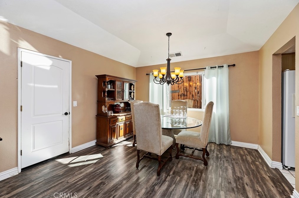 20801 Hollis Dr, Perris CA  92570-6013 exterior