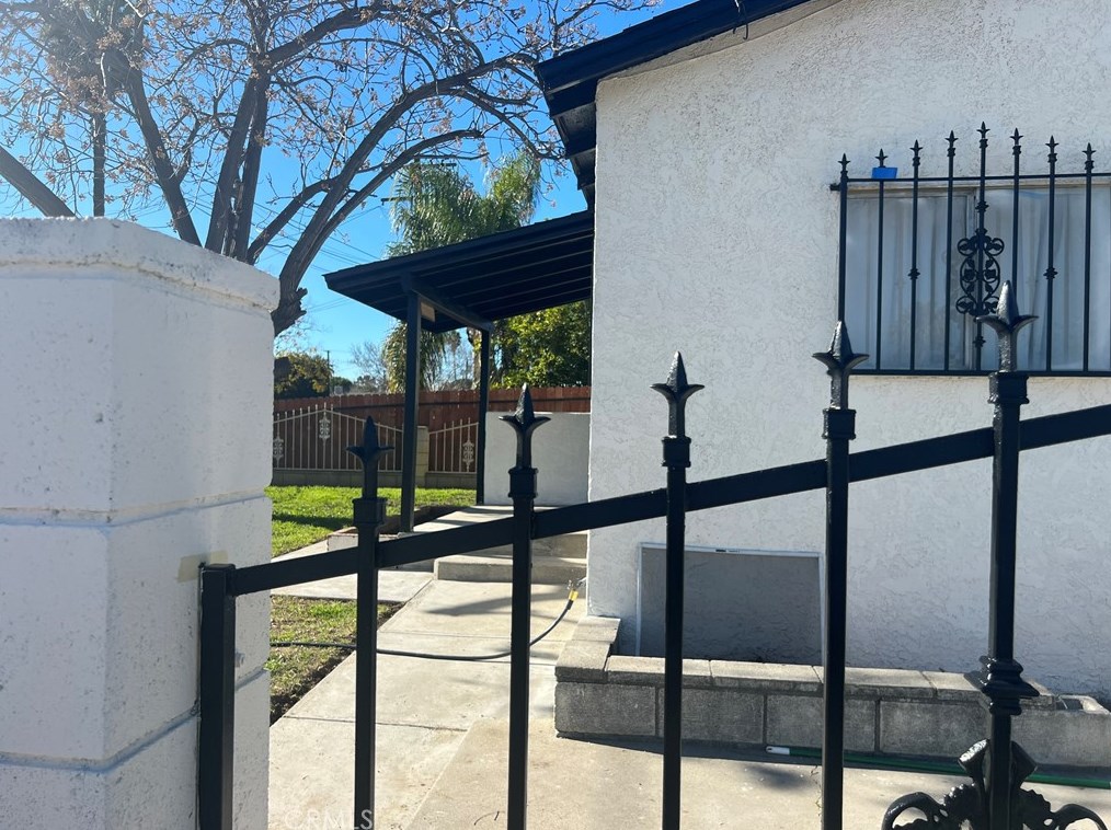 1048 Evans St, San Bernardino, CA 92411-1958