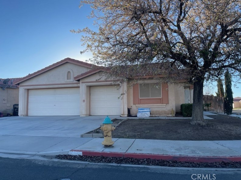 15264 Sunflower Ln, Victorville, CA 92394