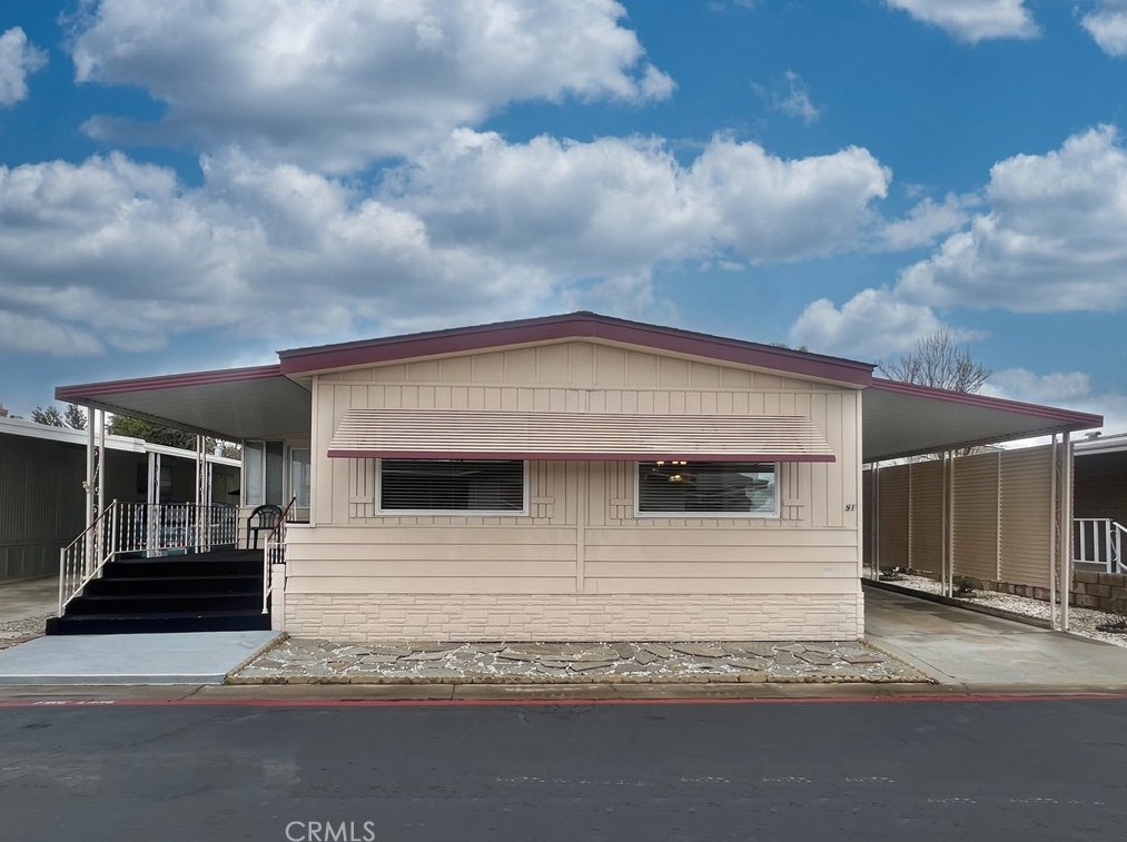 975 California St #91, Calimesa, CA 92320