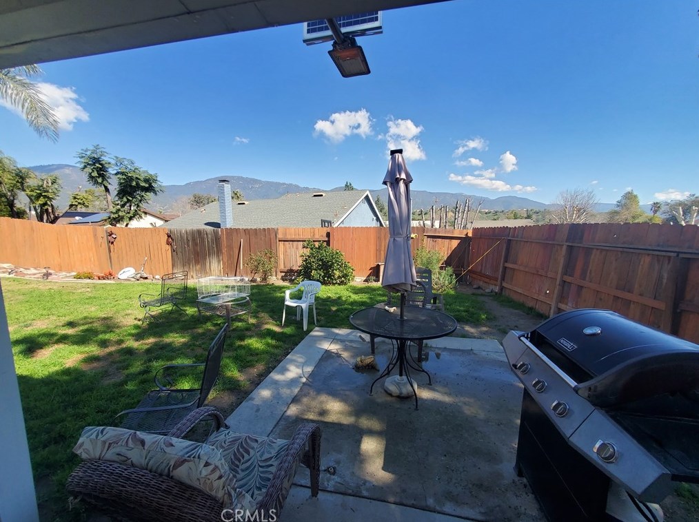 2404 College Ave, San Bernardino CA  92407-2464 exterior