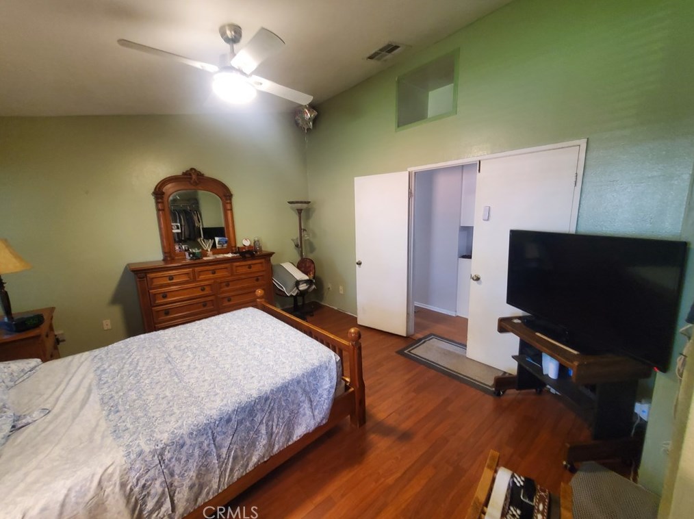 2404 College Ave, San Bernardino CA  92407-2464 exterior