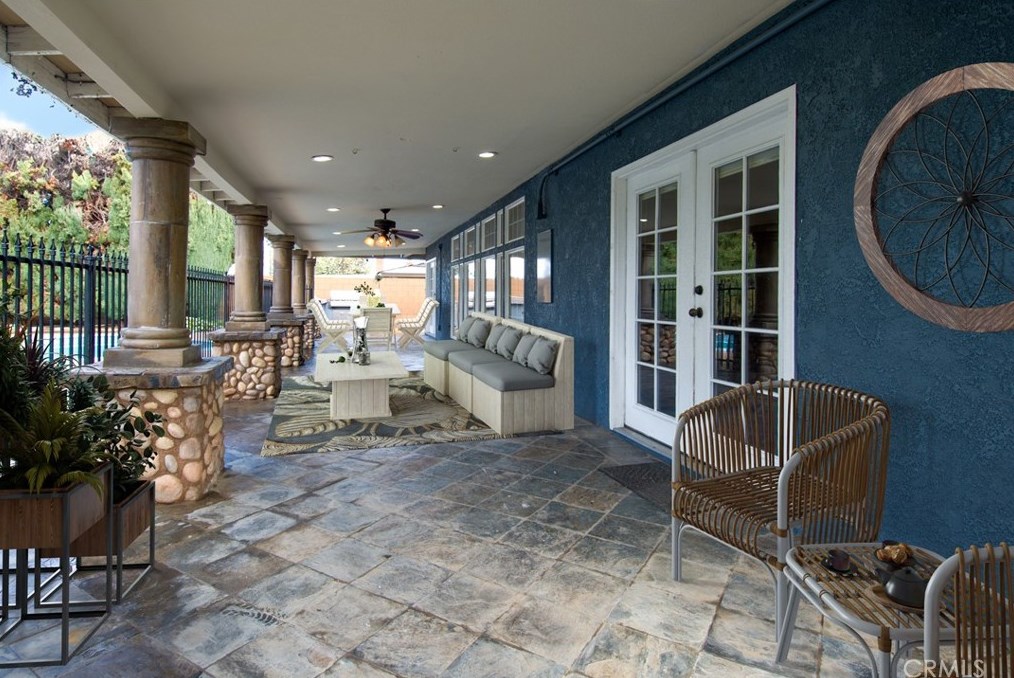 123 Elena Ave, Riverside CA  92507-1244 exterior