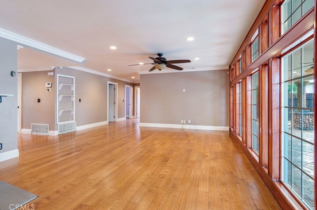 123 Elena Ave, Riverside CA  92507-1244 exterior