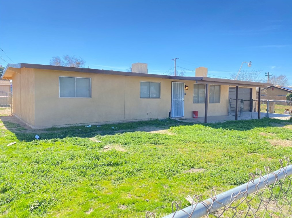 16191 Willow St, Hesperia, CA 92345