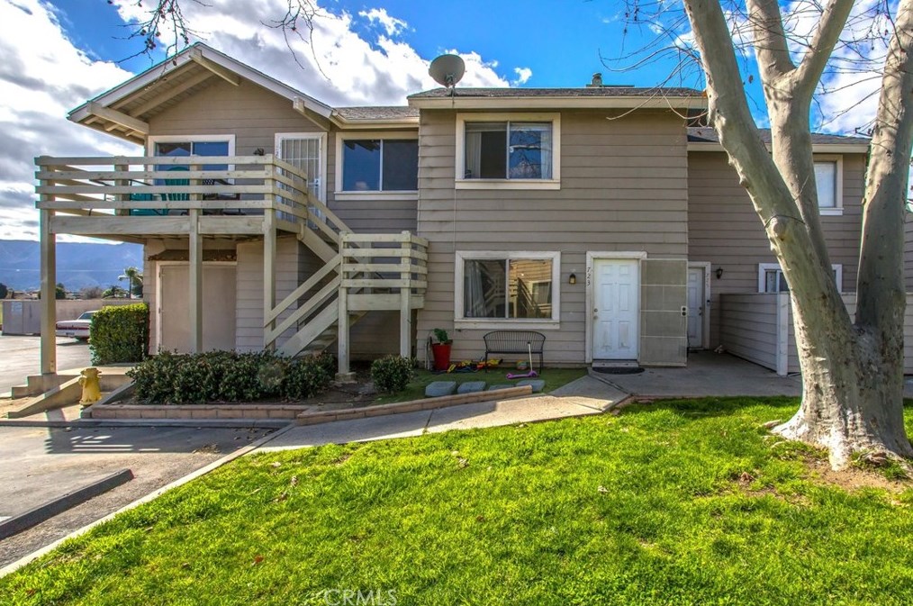 723 Walnut Dr, Lake Elsinore, CA 92530-7020