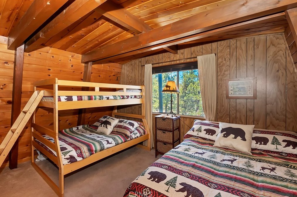 125 Mojave Blvd, Big Bear City CA  92314-9451 exterior