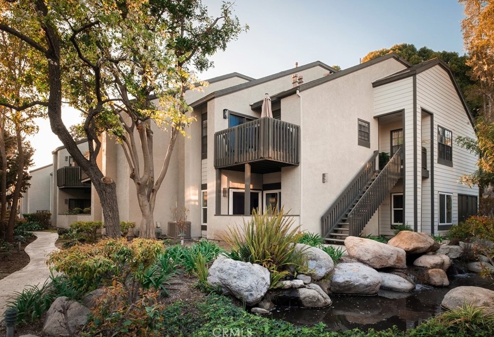 2522 W Macarthur Blvd #a, Santa Ana, CA 92704