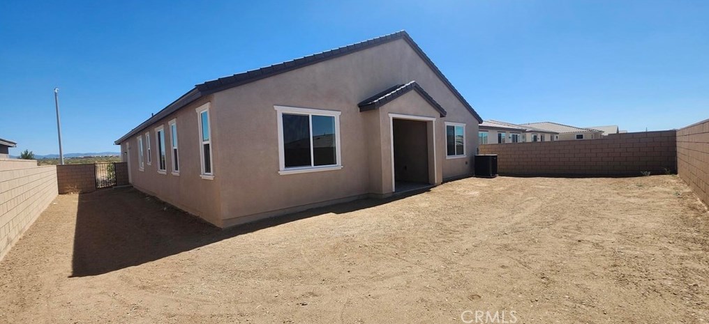 11984 Olivine Rd, Victorville, CA 92392