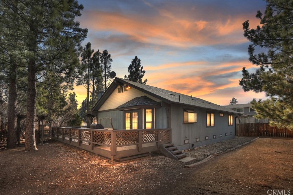 425 E Mountain View Blvd, Big Bear City, CA 92314