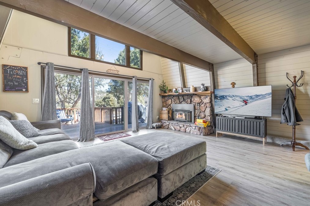 47125 Skyview Dr, Big Bear City CA  92314-9035 exterior