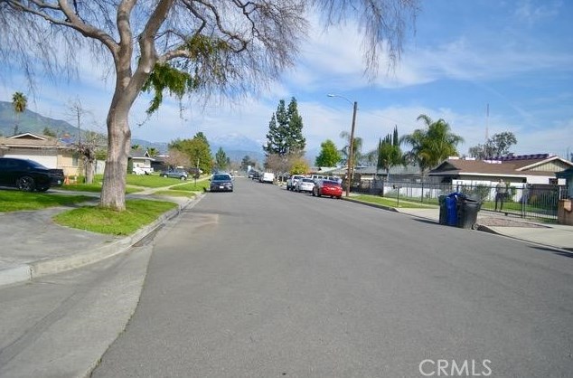 25835 Fisher St, San Bernardino CA  92404-6123 exterior