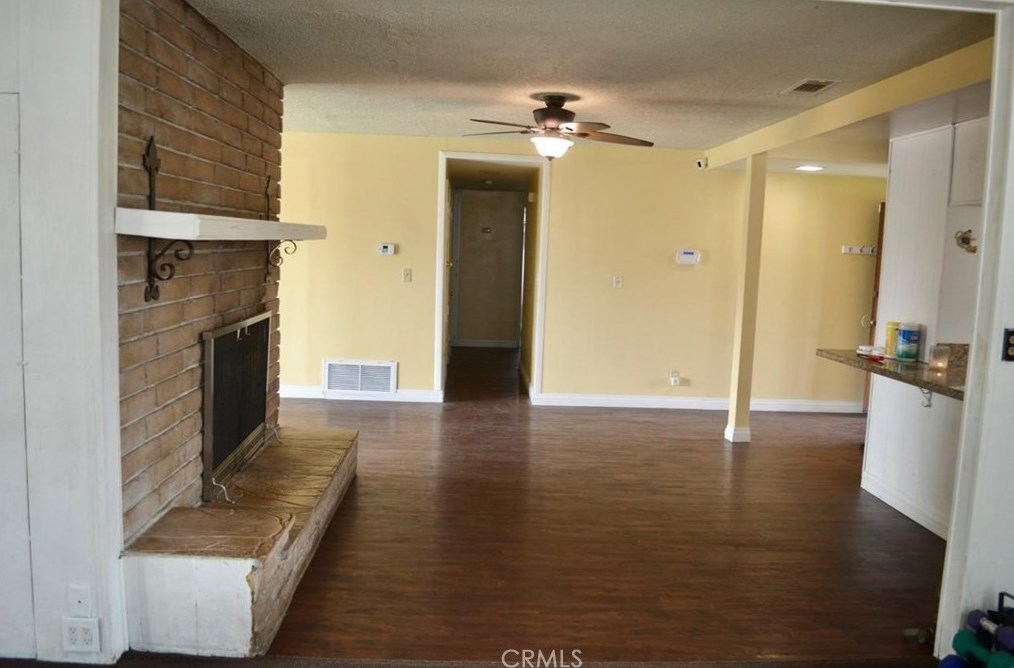 25835 Fisher St, San Bernardino CA  92404-6123 exterior