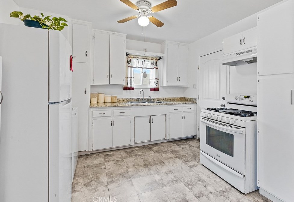 7434 Freda Ave, Riverside CA  92504-4510 exterior