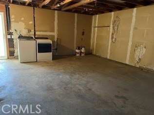 21399 Ottawa Rd, Apple Valley CA  92308-6424 exterior