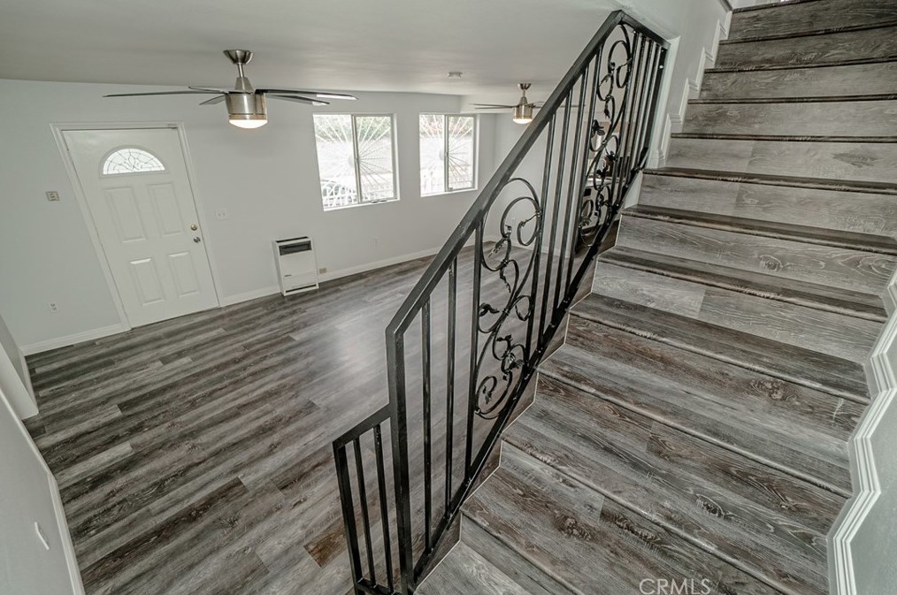 319 111th St, Los Angeles CA  90061-3003 exterior