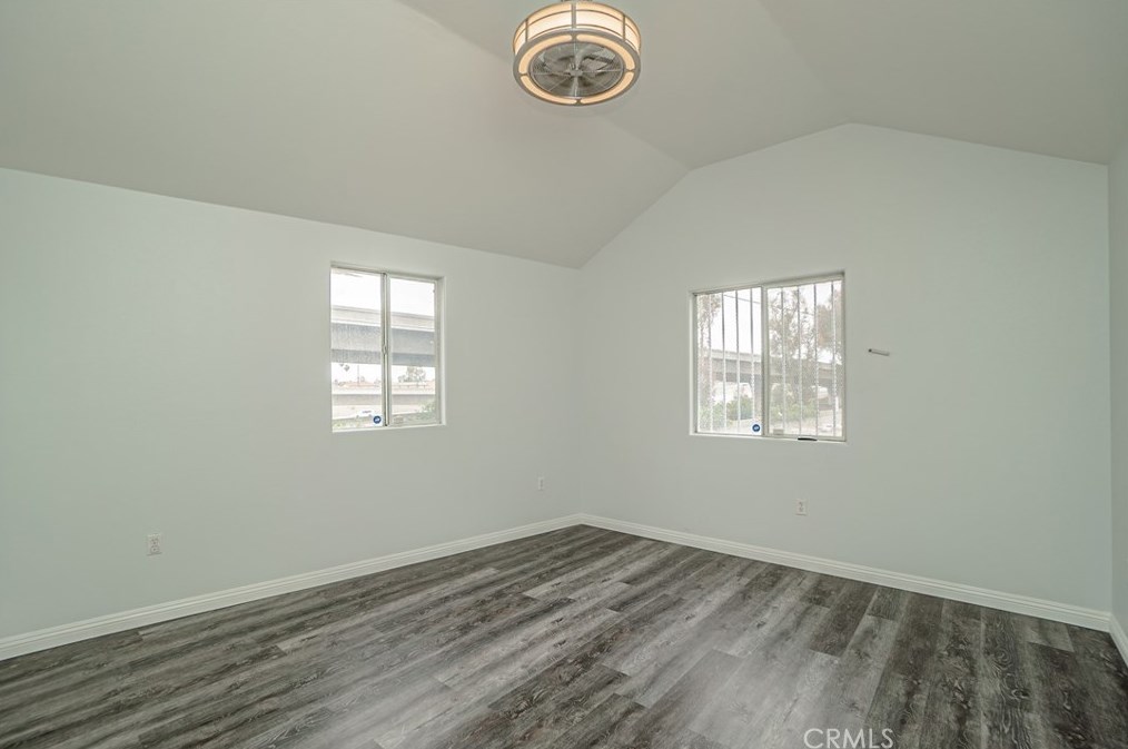 319 111th St, Los Angeles CA  90061-3003 exterior