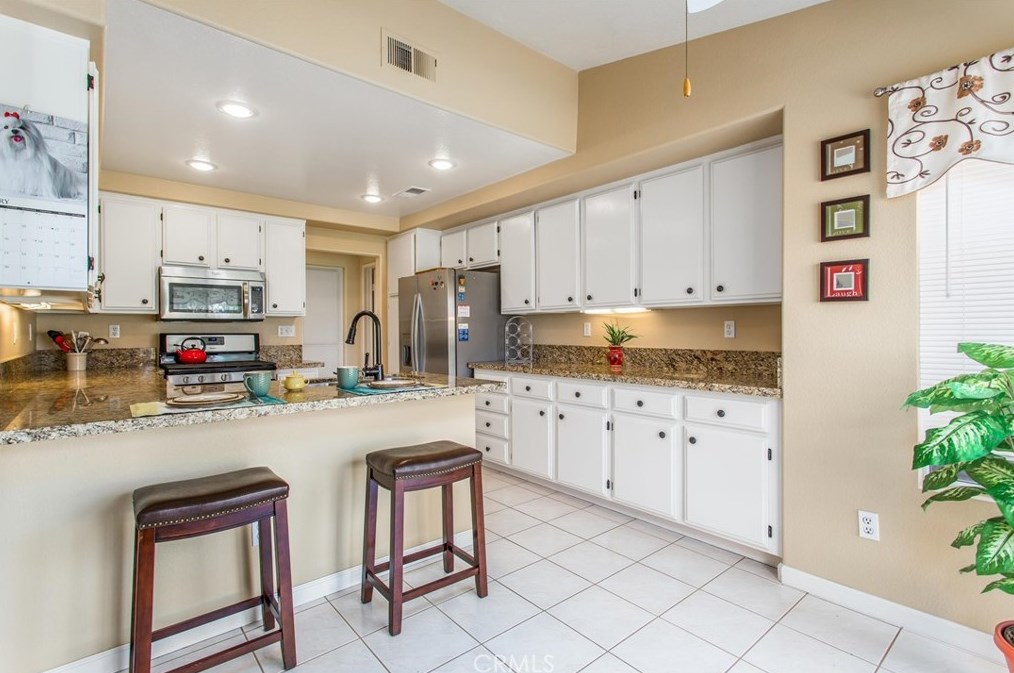 1458 Allin Ln, Banning CA  92220-6449 exterior