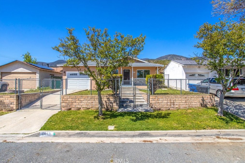 264 E 48th St, San Bernardino, CA 92404