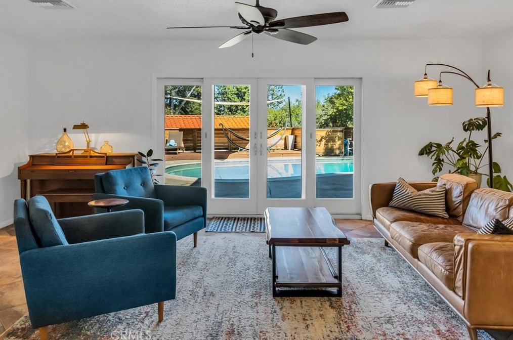 821 Balboa Ct, Redlands CA  92373-6903 exterior