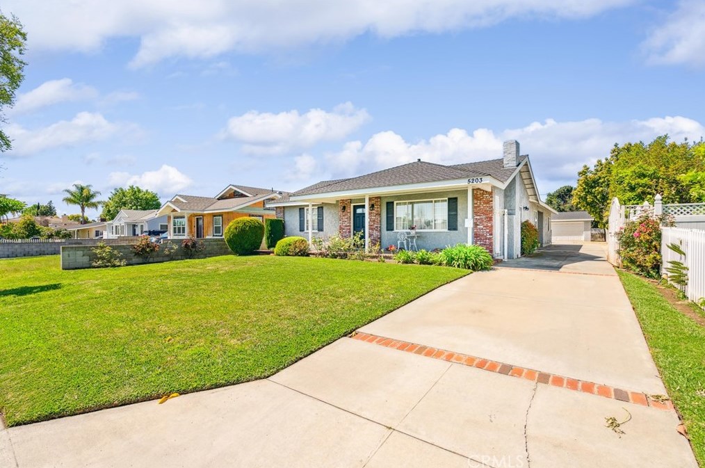 5203 Mcclintock Ave, Temple City, CA 91780