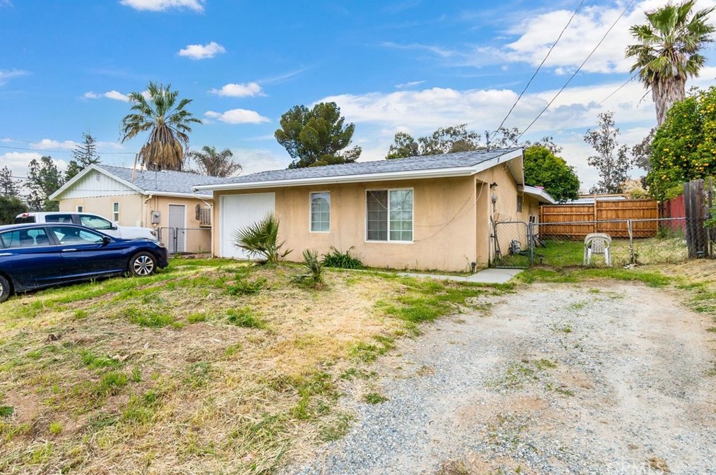 2831 George St, Banning, CA 92220-3804