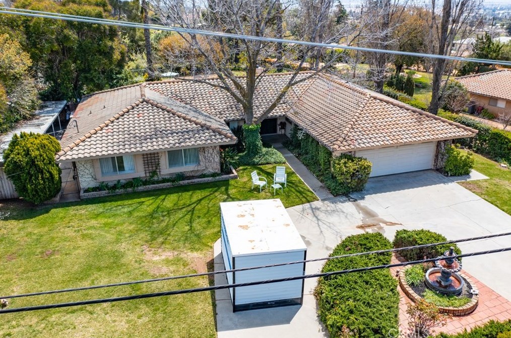 9540 Avenida Miravilla, Beaumont, CA 92223