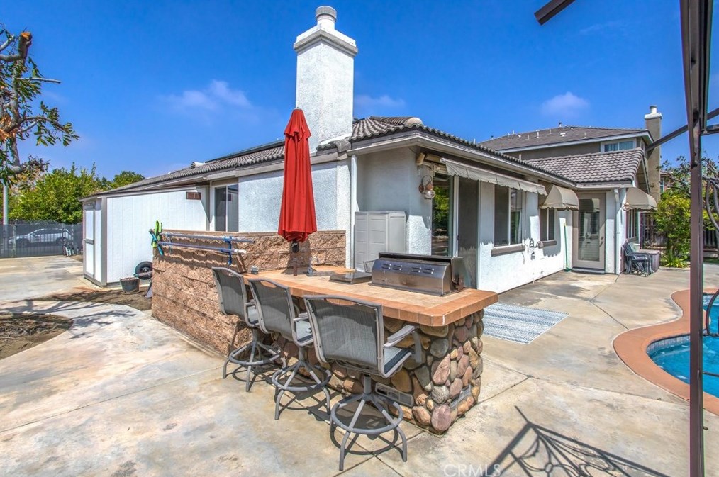 1536 Rose Arbor Ct, Redlands CA  92374-4737 exterior