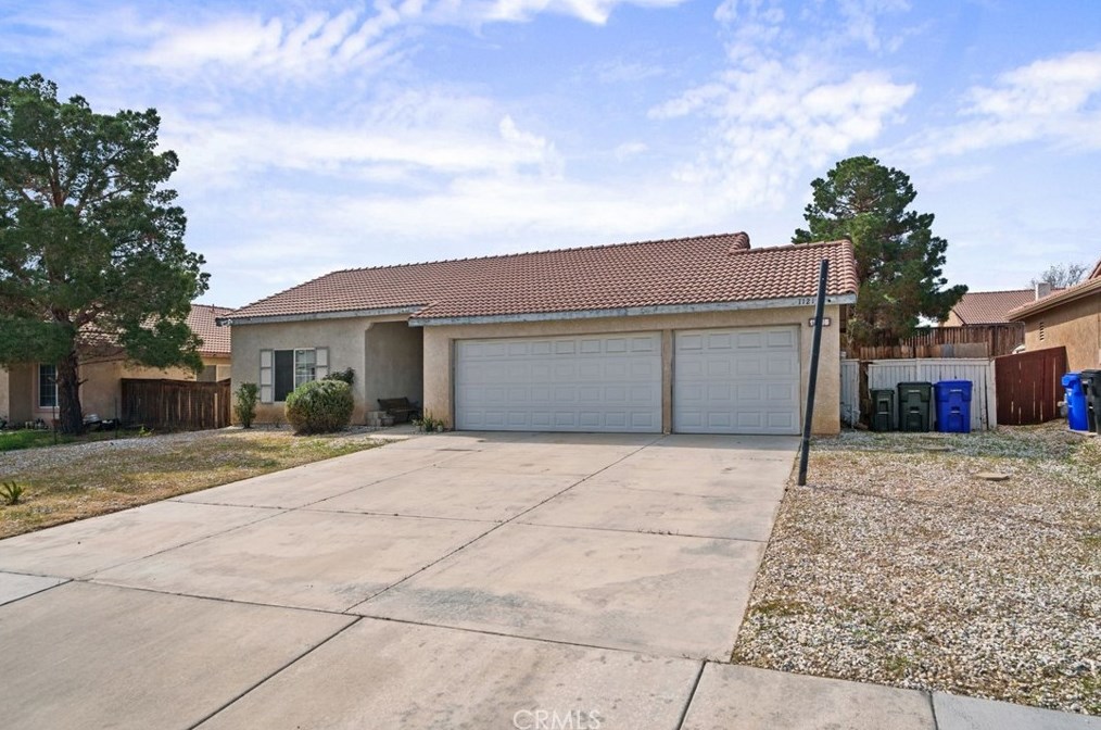 11215 Westbrook Dr, El Mirage, CA 92301