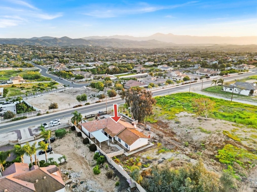 17740 Nandina Ave, Riverside CA  92504-8929 exterior