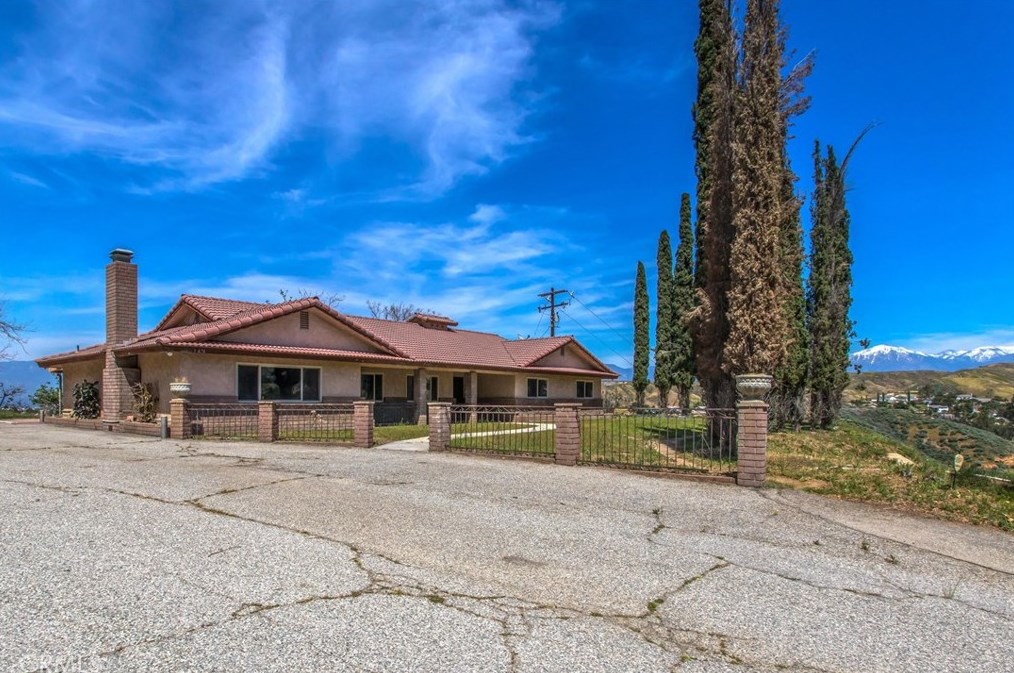 23958 Chantry Rd, Colton, CA 92324