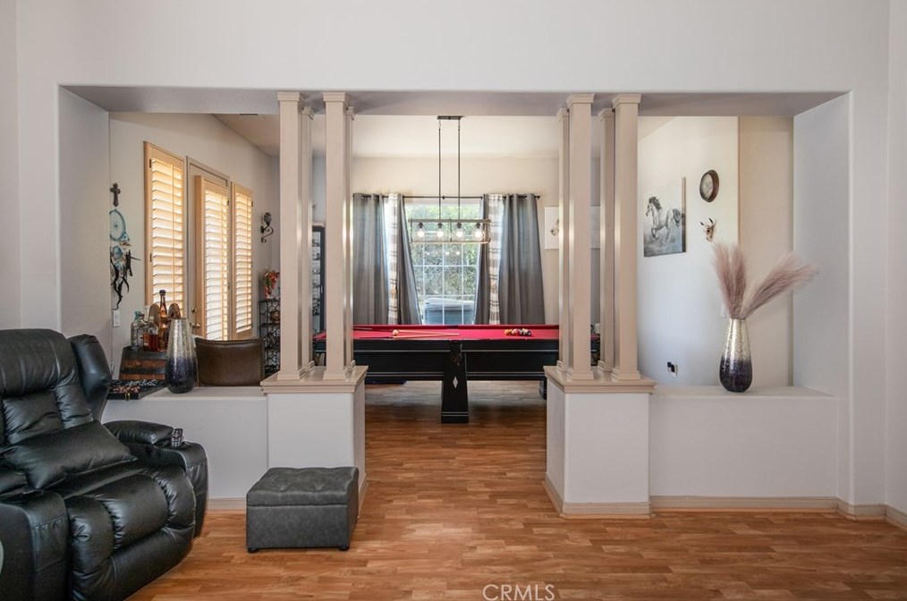 16528 Owl Tree Rd, Riverside CA  92504-9569 exterior