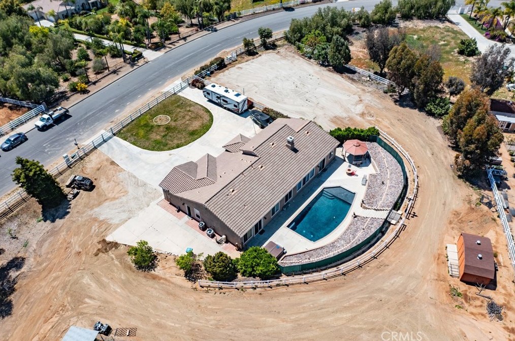 16528 Owl Tree Rd, Riverside CA  92504-9569 exterior