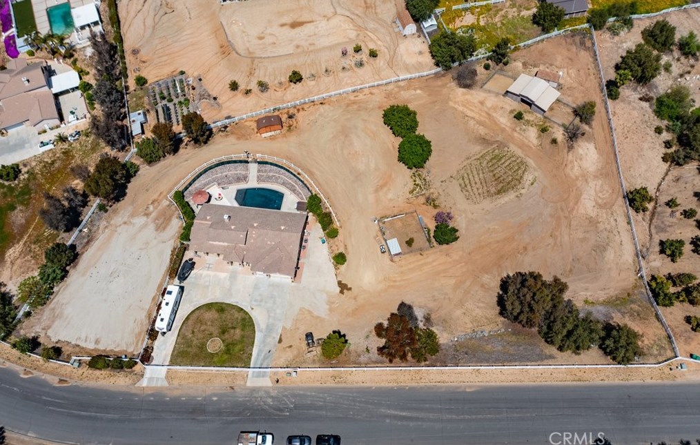 16528 Owl Tree Rd, Riverside CA  92504-9569 exterior