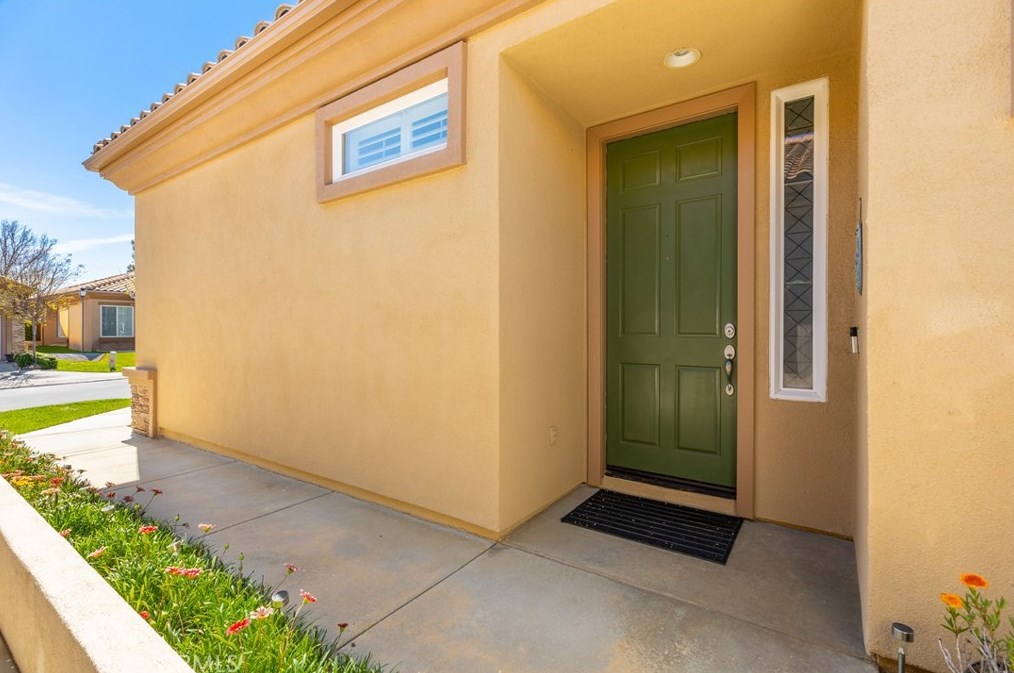 482 Brooklawn Dr, Banning, CA 92220