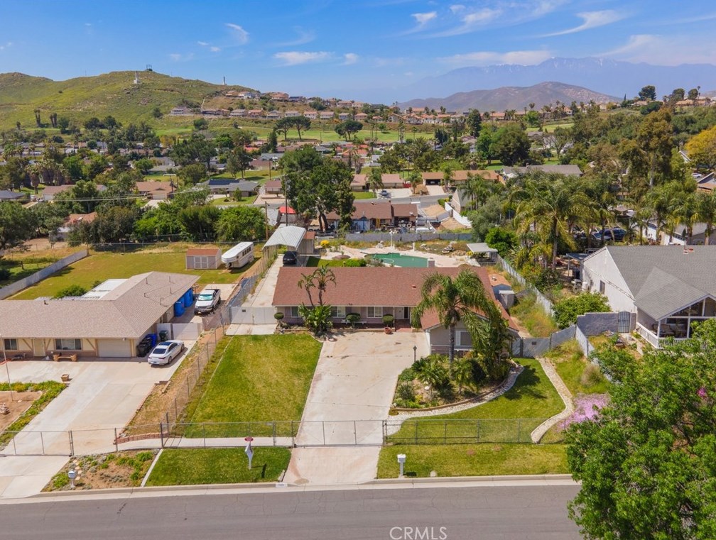 7635 Lakeside Dr, Riverside, CA 92509
