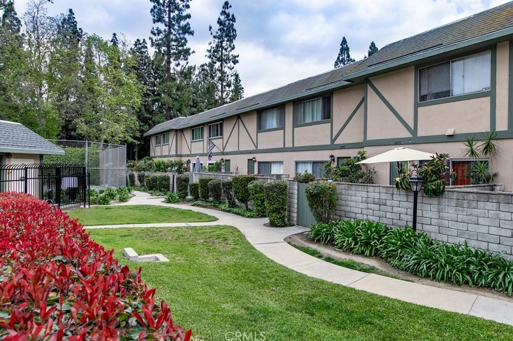 1107 Francis St, Ontario CA  91761-4602 exterior
