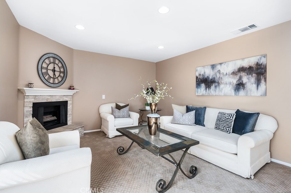 2891 Canyon Crest Dr #59, Riverside, CA 92507