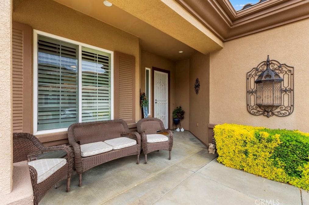2299 Wailea Beach Dr, Banning, CA 92220-7510