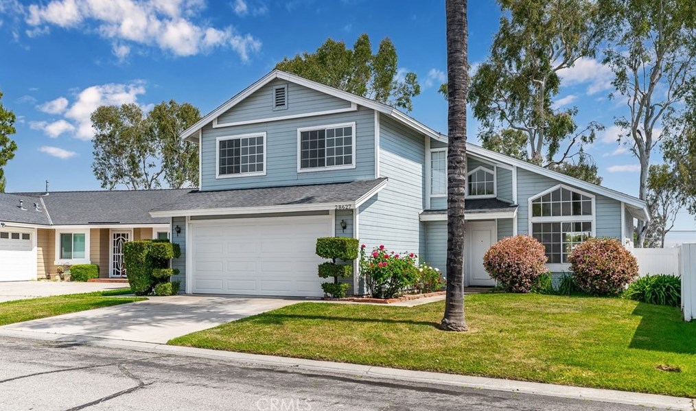 28627 Strathmore Rd, Highland, CA 92346-5717
