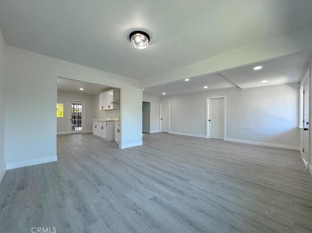 232 61st St, Los Angeles CA  90003-1232 exterior