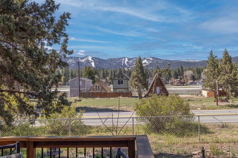 1097 North Shore Dr, Big Bear City, CA 92314-9678