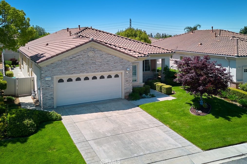 1714 Forest Oaks Dr, Beaumont, CA 92223-8563