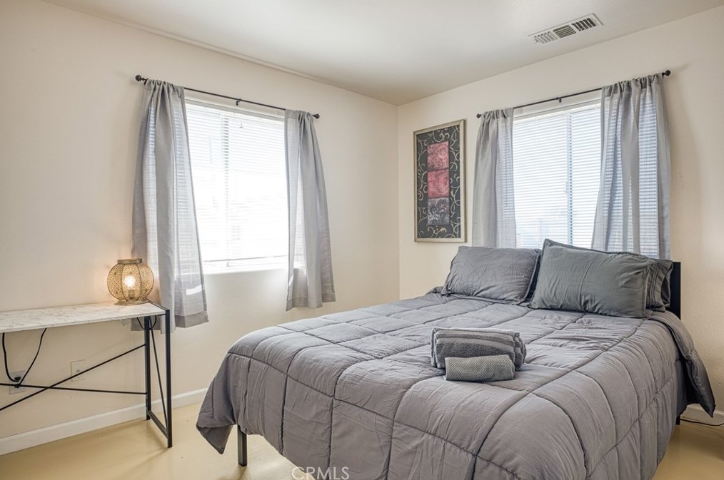 4992 1st St, Joshua Tree CA 92252-4219 exterior