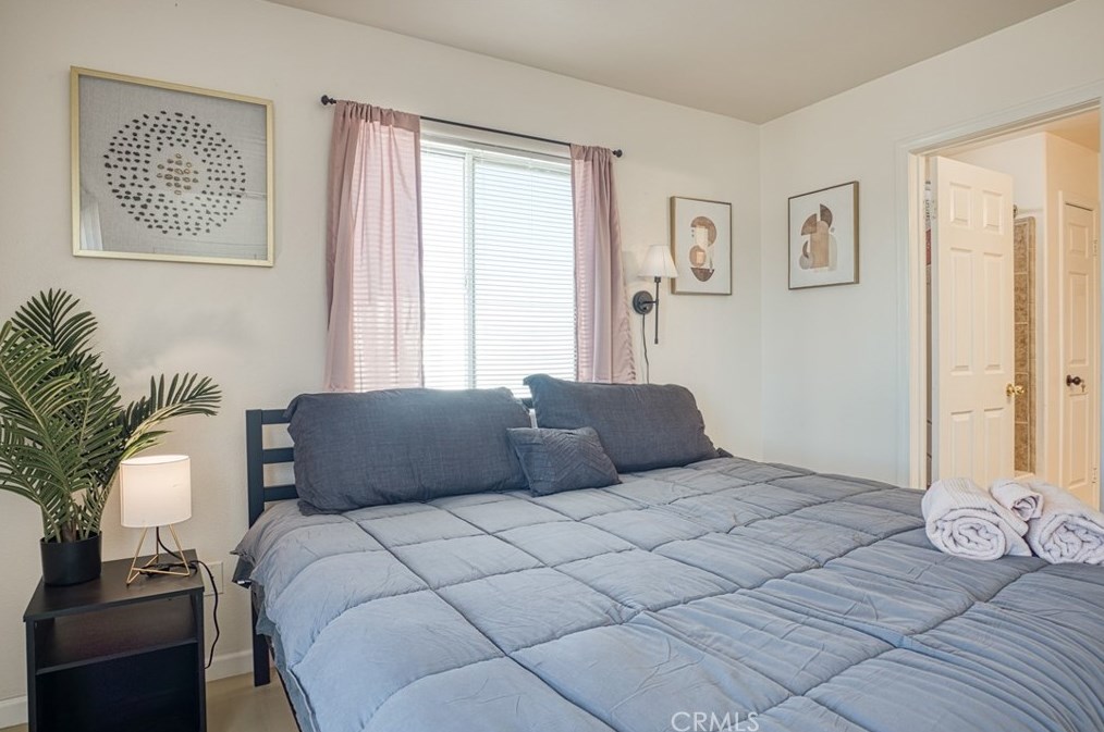 4992 1st St, Joshua Tree CA 92252-4219 exterior